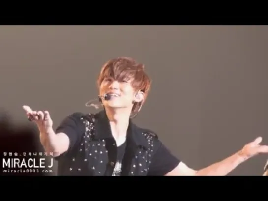 [FANCAM] 4.02.2012 HyunSeung says "Seureungheundeu!" @ Beautiful Show in Seoul