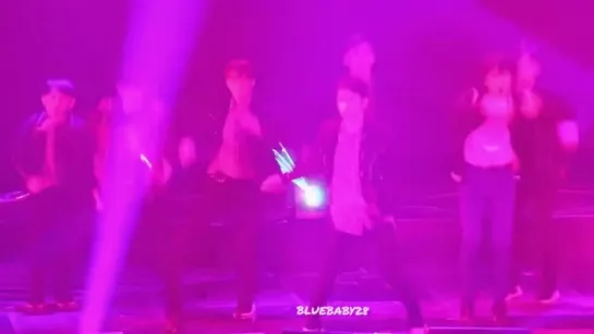 [FANCAM] 180504 GOT7 - Girls Girls Girls remix @ Концерт «GOT7 2018 World Tour: Eyes On You» в Сеуле (День 1).