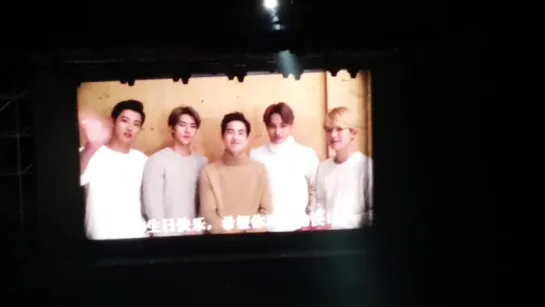 [VIDEO] 151007 EXO wishing LAY happy birthday 2