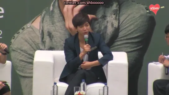 120824 Lee Seung Gi Press Conference in Singapore 2_4 (720p)