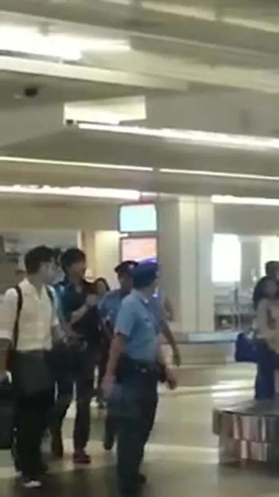 Lee Seung gi in Changi Airport2