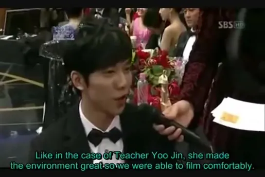 Interview Seunggi  Hyojoo at 2009 SBS Drama Awards [EngSubs] [a39nRdoi7mY]