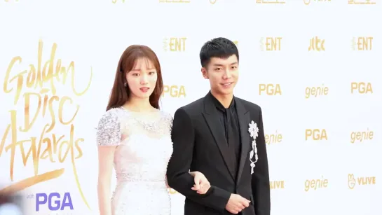 #3 _180110 Lee Sung Kyung  Lee Seung Gi - Golden Disc Awards MCs @비몽 [YHTF6pJ7ebM]