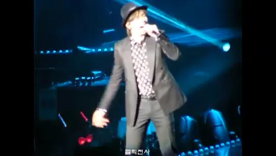 13.02.16 Baek Ji Young Concert Fancam 3 - Lee Seung Gi [IpjgdT_1ddo]