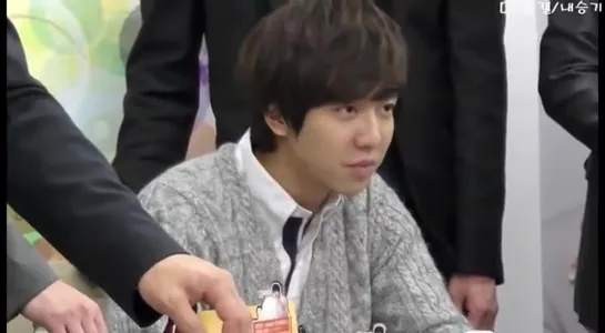 11.11.02 Chung Jung Won Fan Signing #5 - Lee Seung Gi [5f7tRHCliSg]