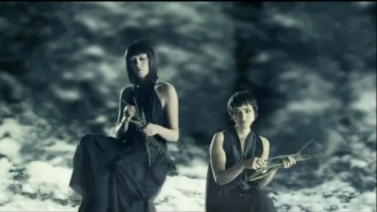 Ladytron - Destroy Everything You Touch