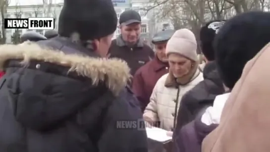 Херсон. Пенсионеры пришли под стены горсовета митинговать!