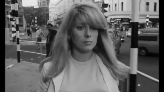 Catherine Deneuve - Repulsion (music video)