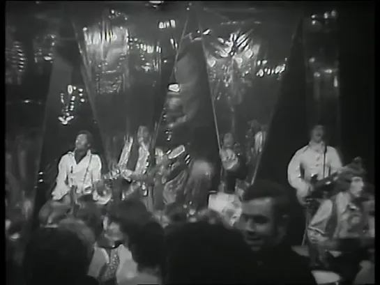 The Equals - Baby Come Back - Top Of The Pops Show (1968)