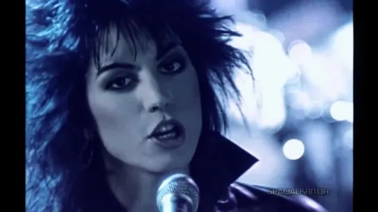 Joan Jett - I Hate Myself For Loving You - (HD)