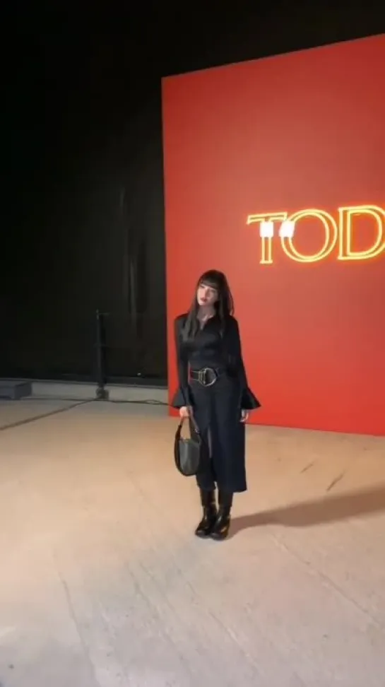 220923 Joy (Red Velvet) Tod's Show - Milan Fashion Week