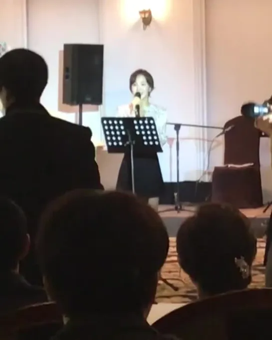 181111 Wendy (Red Velvet) @ Wedding Ceremony