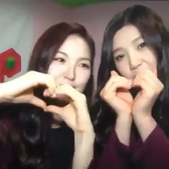 141024 Red Velvet (Seulgi, Wendy, Joy) @ Simply Kpop Backstage Part 2