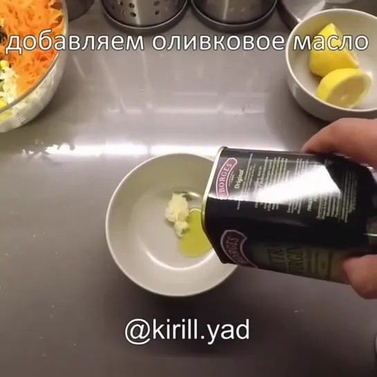 салат с кукурузой