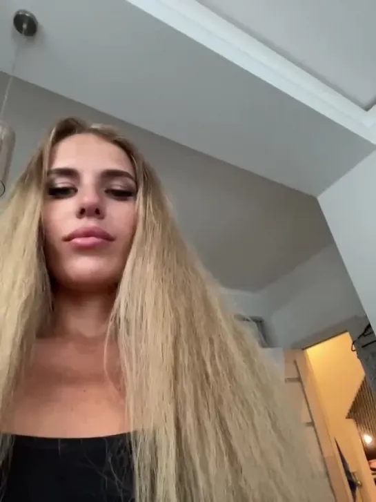 Блонда в домашней суете blondinochkaa 18 лет русская Bongacams,Chaturbate,webcam,anal,группа bbc малолетки вписка секс facial