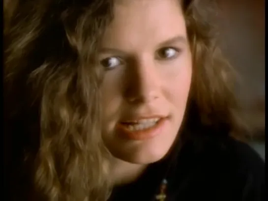 Edie Brickell & New Bohemians - What I Am (Official Video)