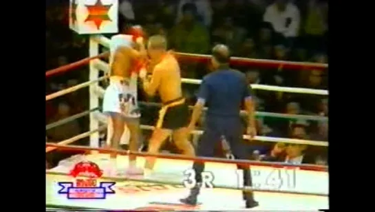 1990.12.18 - Ramon Dekkers vs Bunchai