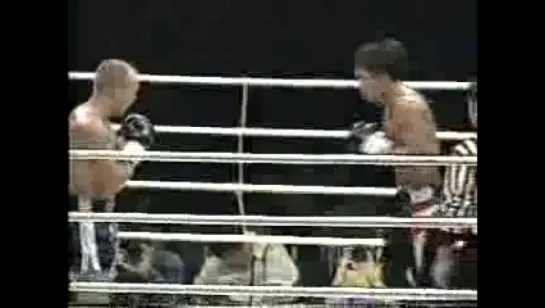 1998.11.14 - Ramon Dekkers vs Kenichi Ogata