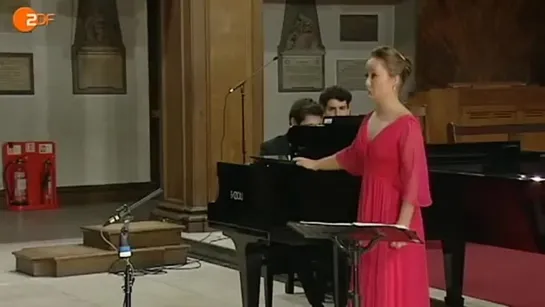 Julia Lezhneva singt 'Im Frühling'