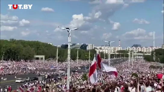 Жители Минска кричат Лукашенко "Уходи!" [NR]