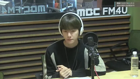 200601 Baekhyun на радио FM4U Kim Shin Young’s Noon Song of Hope