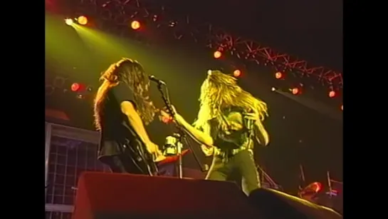 Skid Row - Here I Am (Live 1992)