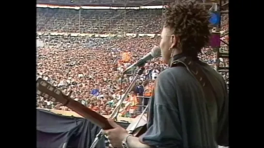 Tracy Chapman - Behind the Wall   [Live, 1988]