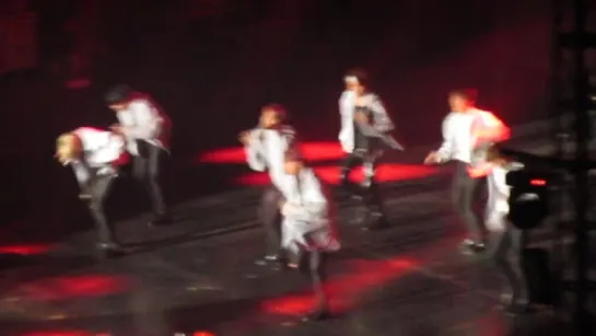 [FANCAM] 170311 BTS - Am I Wrong @ 2017 BTS LIVE TRILOGY EPISODE III: The Wings Tour in Chile Day 1