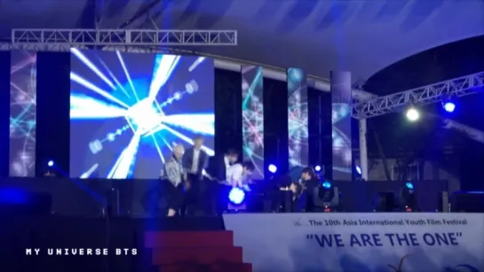 [FANCAM] 151016 BTS - 쩔어 (Dope) @ 10th Asia International Youth Film Festival