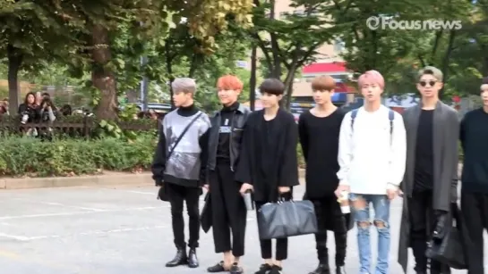 [OTHER] 161014 BTS arriving to Music Bank