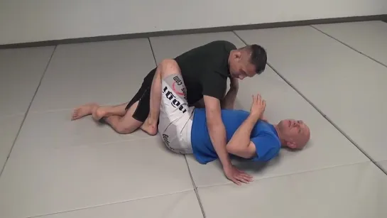 4 Mistakes That Kill Your Half Guard