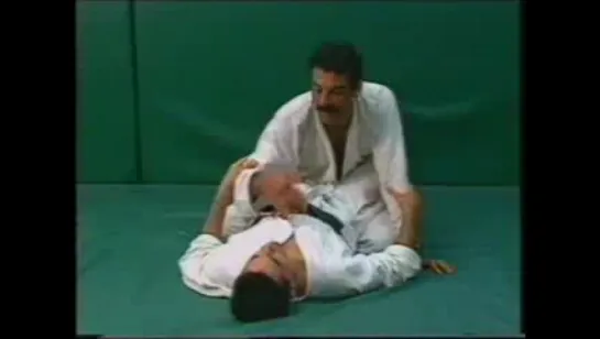 Школа Грейси представляет азы Jiu-Jitsu (часть 2)а