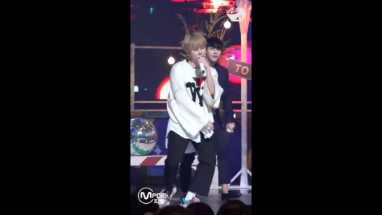 [FANCAM] 19.10.2017 Highlight - Can Be Better (JunHyung) @ Mnet M!Countdown (MPD Cam)