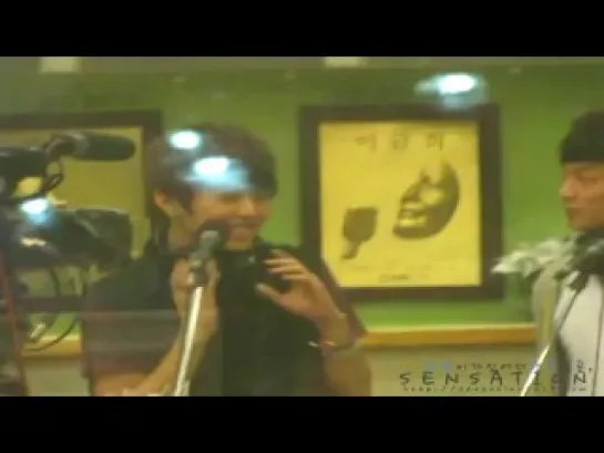 [FANCAM] 15.10.2010 2Jun @ Narsha's Volume up Radio