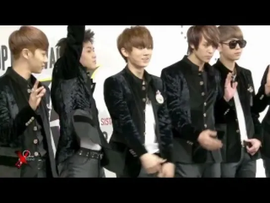 [CLIP] 8.02.2012 Orient Extrême - Music Bank in Paris - BEAST Photocall Cut