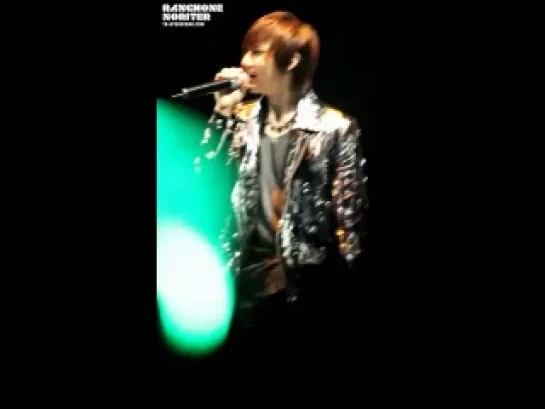 [FANCAM] 18.02.2011 HyunSeung's abs #2 @ Welcome Back to BEAST Airline