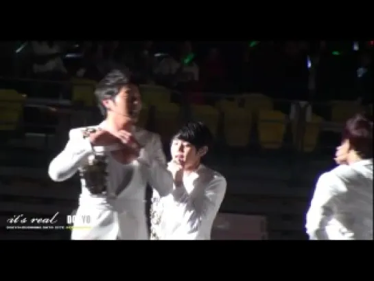 [FANCAM] 18/19.02.2011 DooSeob - Buttattack @ Welcome Back to BEAST Airline