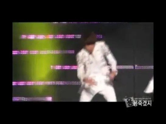 [FANCAM] 12.12.2010 JunHyung - Special @ Welcome to B2ST Airline Concert