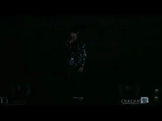 [FANCAM] 12.12.2010 YoSeob - Lightless (Acoustic Intro) Ver.2 @ Welcome to B2ST Airline Concert