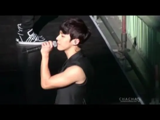 [FANCAM] 12.12.2010 KiKwang - Yet @ Welcome to B2ST Airline Concert