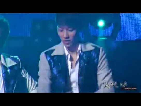 [FANCAM] 12.12.2010 KiKwang - Beautiful @ Welcome to B2ST Airline Concert