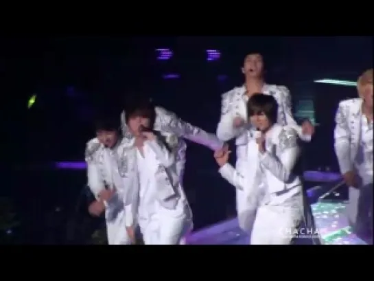 [FANCAM] 12.12.2010 BEAST - Bad Girl @ Welcome to B2ST Airline Concert