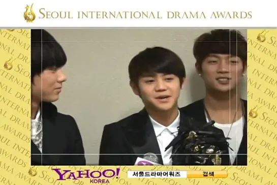 [INTERVIEW] 21.09.2011 Yahoo! Seoul Drama Awards 2011 - BEAST