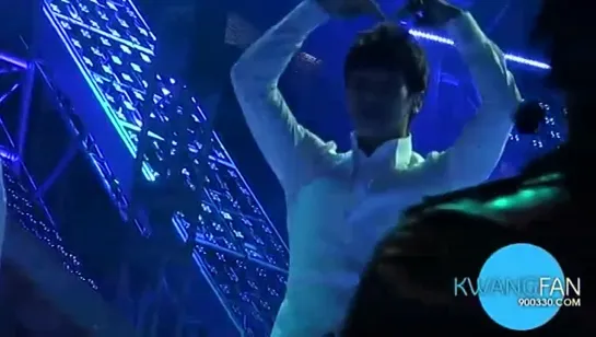 [FANCAM] 14.11.2010 KiKwang @ SBS Nongshim Love Sharing Concert