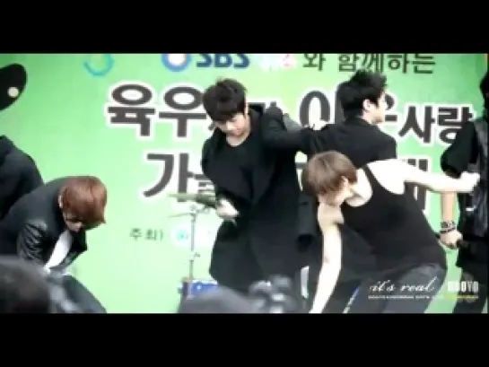 [FANCAM] 31.10.2010 DooSeob @ Cultwo Show