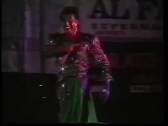 Mithun Chakraborty Dubai performance of Aankhon Se Peele from Roti Ki Keemat (1990)