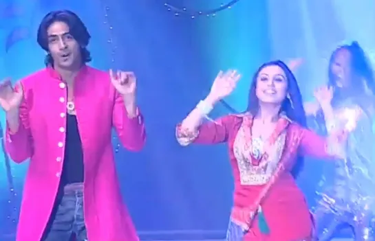 Rani Mukerji & Arjun Rampal performance