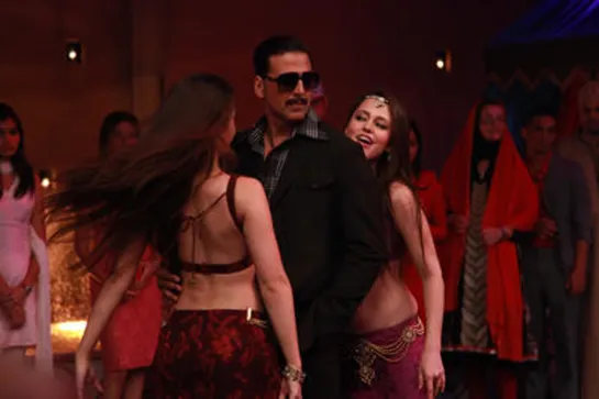 Tu Hi Khwahish - Song Once Upon A Time In Mumbaai Dobaara - Akshay Kumar, Sofi