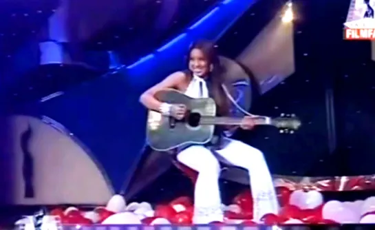 Bipasha Basu performance 2007