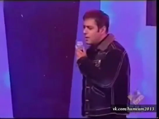 Salman Khan singing